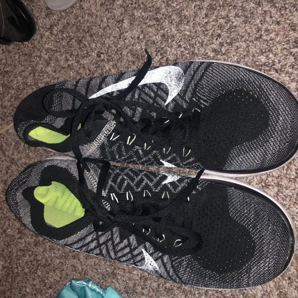 Womens Nike running shoes